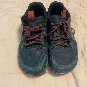 Altra Lone Peak 6